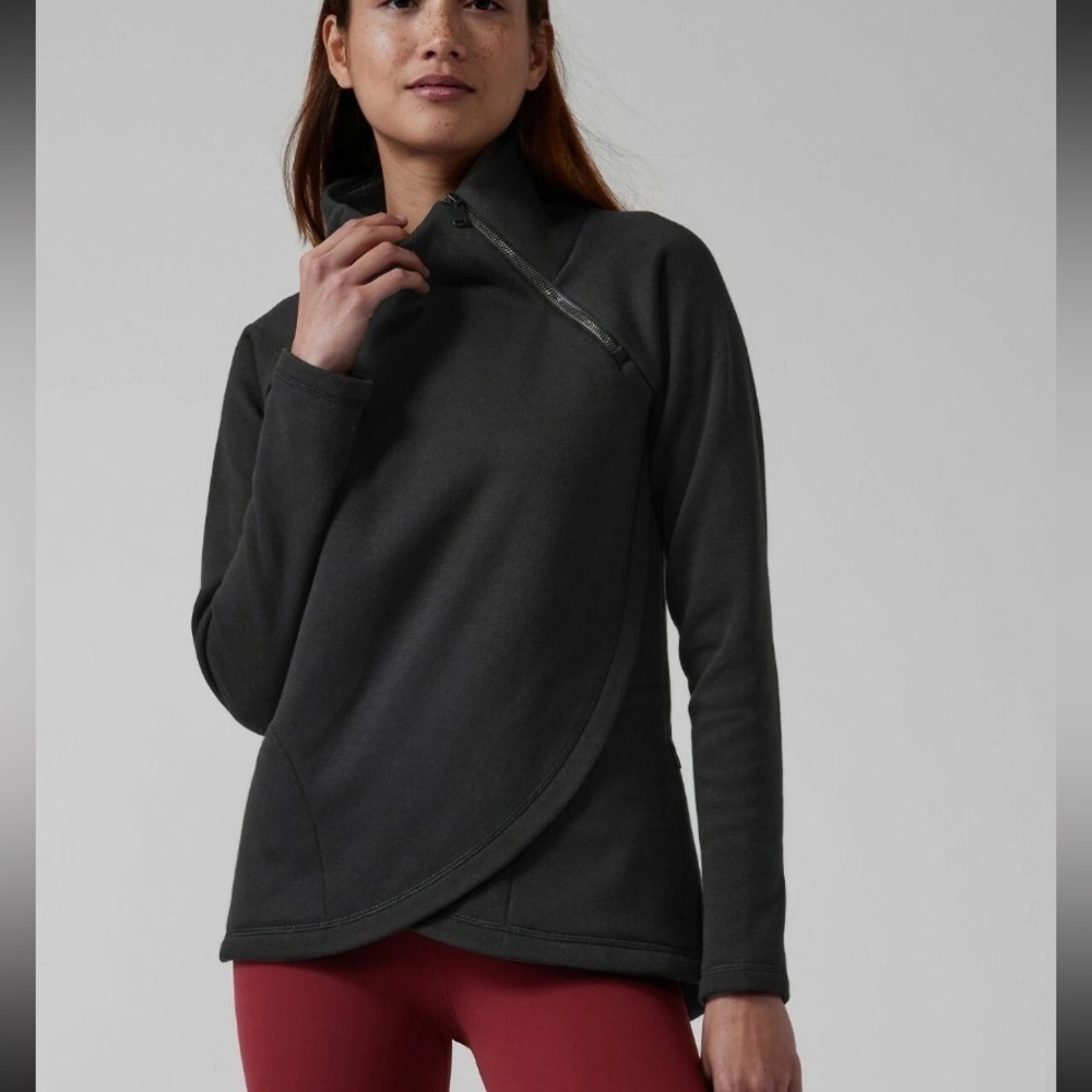 Athleta cozy karma asym asymmetrical Pullover sweatshirt black 47270